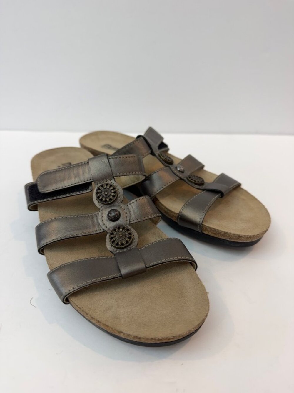 Munro Women's Leather Strap Slip On Open Toe Sandal Size 8 Brown Metallic